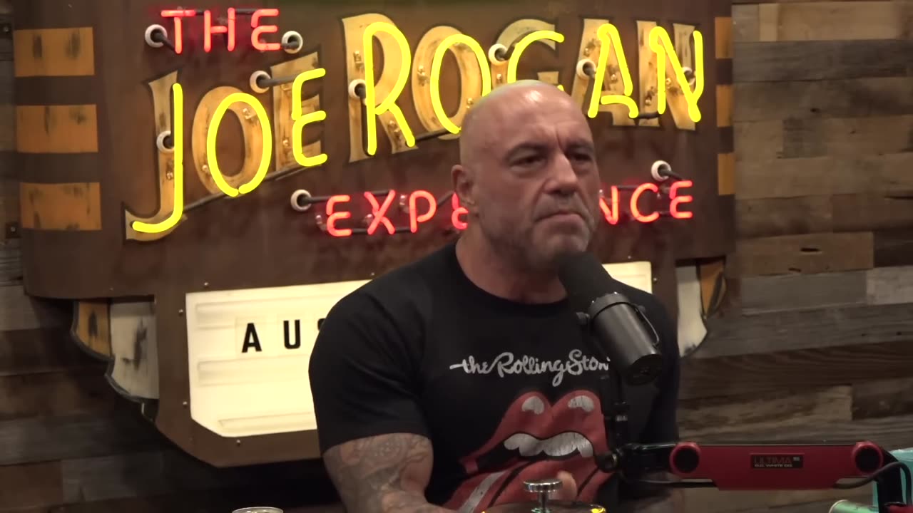 Joe Rogan Experience #2029 - Bill Maher