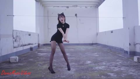 Britney Spears. Stronger