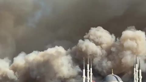 Massive Wildfire erupts in Çanakkale, Turkey (08/08/2025)