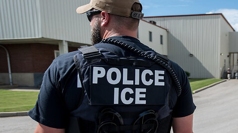 ICE AGENTS RAIDS HOME: SIGNS OF WHAT’S COMING‼️
