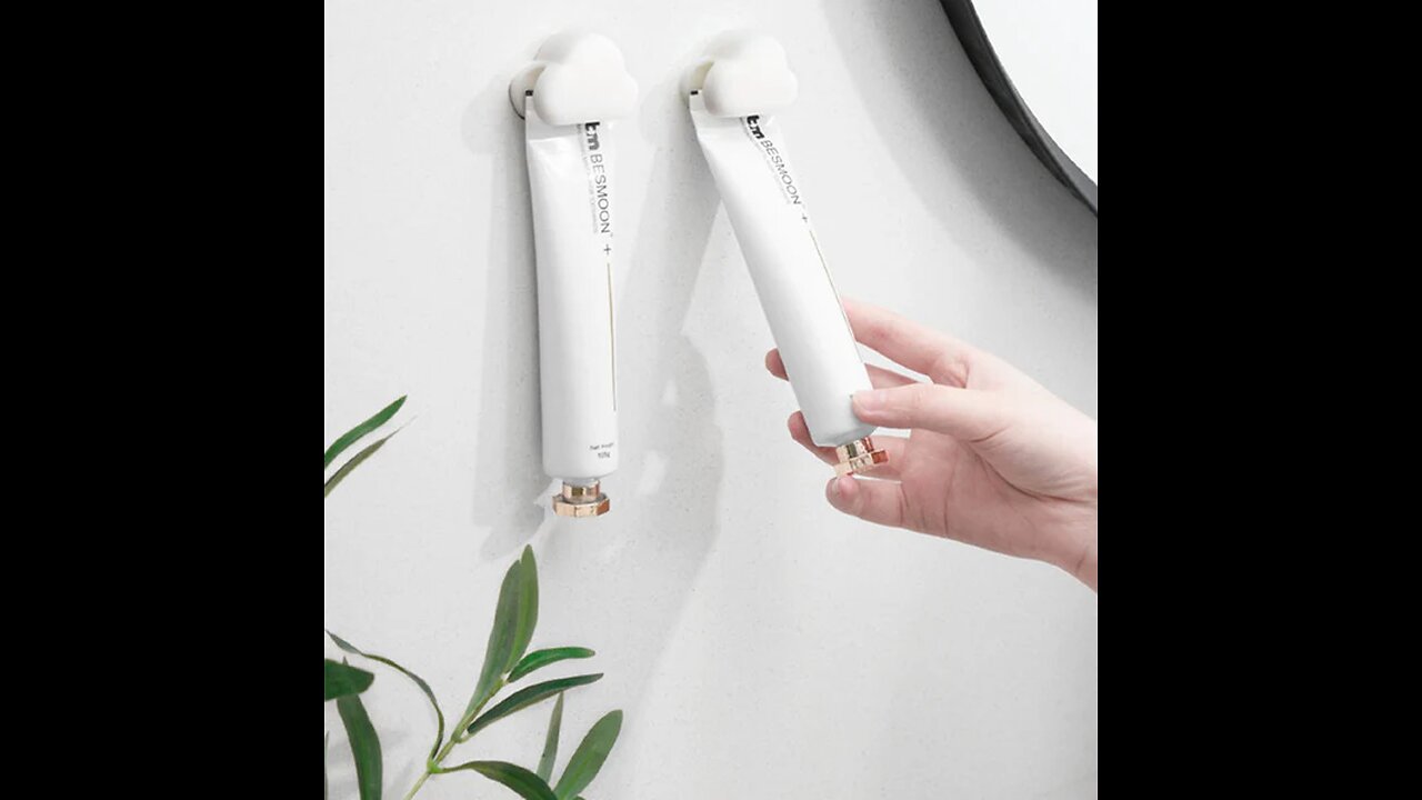 Hole-Free Cloud Hook For Easy Storage