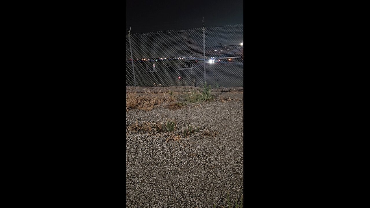 Night 🌉 flight ✈️🛫