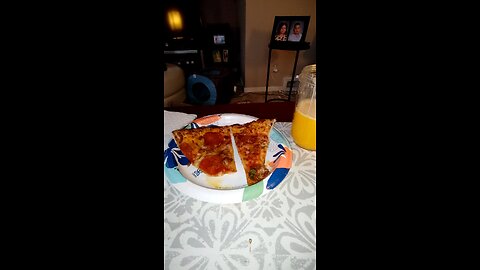Meal, Happy's Pizza, Cherry Hill Rd, Dbn Hgts, MI, 1/2/26