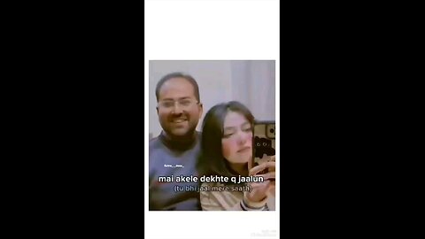 Side hat Bal set karne do😂