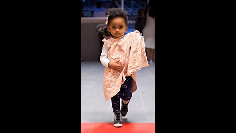 Baby walk on stage