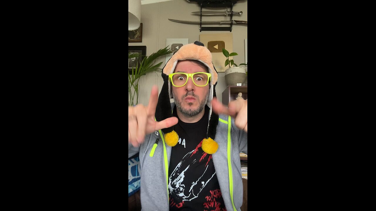 “Stuck in a Crazy Loop… and I Can’t Escape! | Italianinho Comedy”