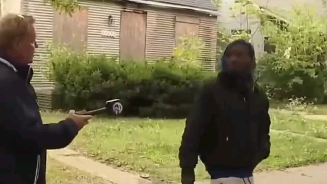 Confrontation between squatters and landlord ends with Detroit police putting the squatters out