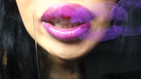 ASMR GLASS KISSING💋