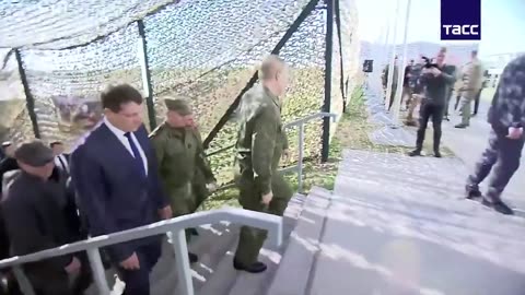 Putin wearing military uniform shows up at the "Zapad-2025" war games in Belarus