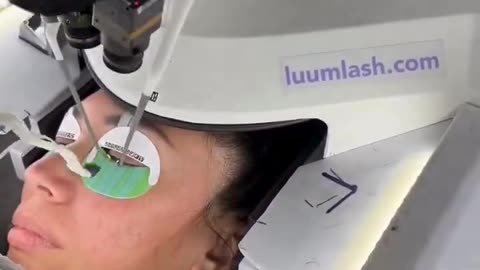 A robot that can apply eyelash🧐 extensions