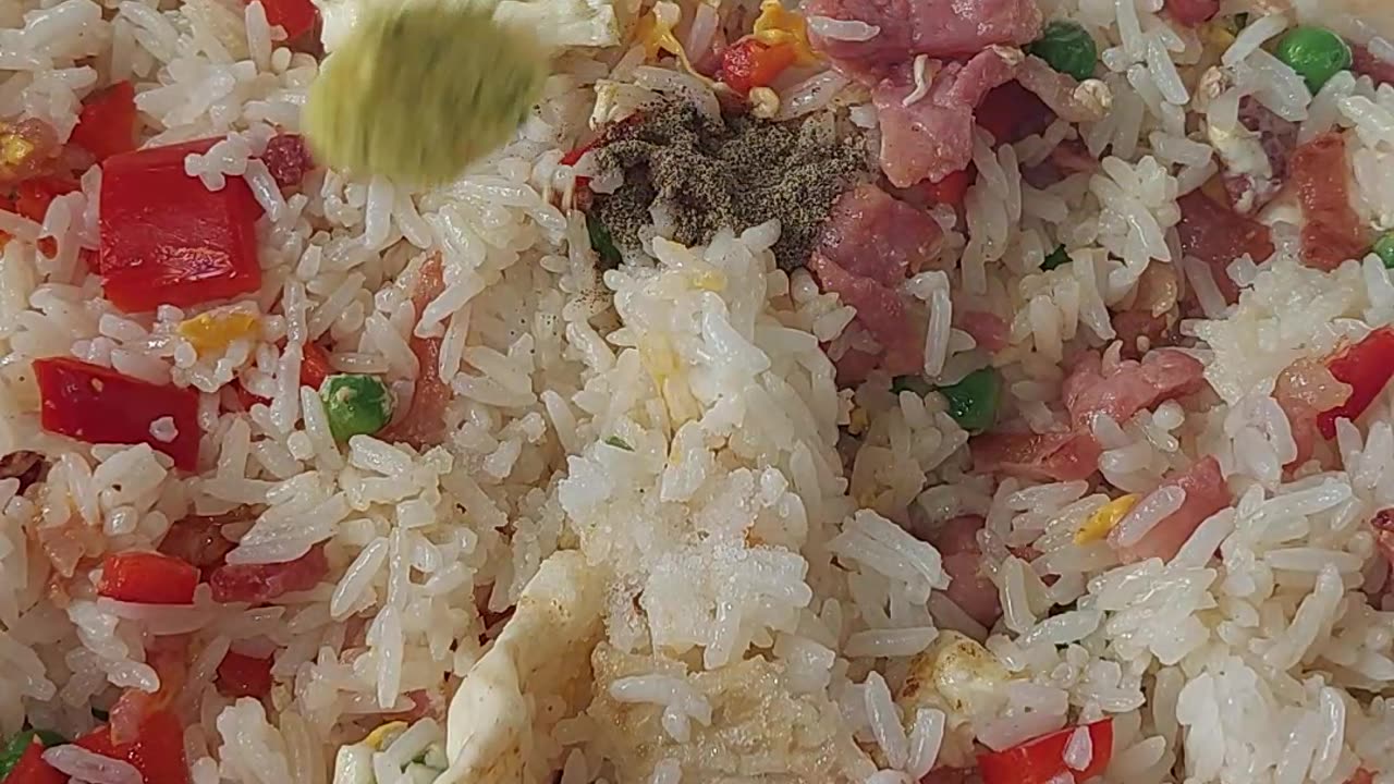 Bacon Egg Fried Rice 🤤 #Three3Eggs #Bacon #FriedRice #EggFriedRice