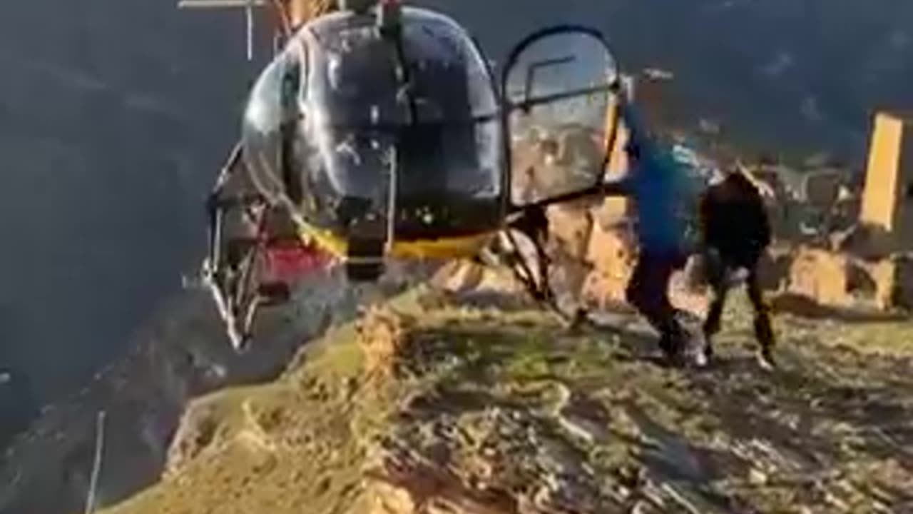 This gorgeous torque turn: He pulled in collective to climb, pushed the cyclic to the right