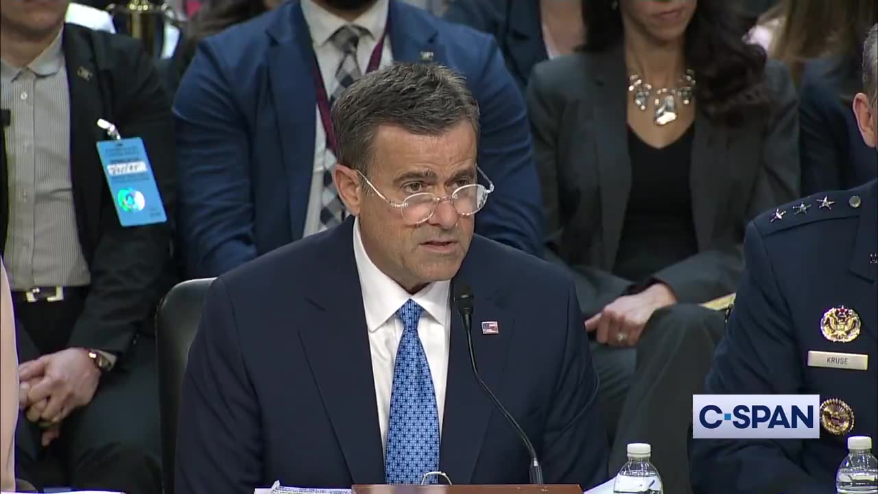 Michael Bennet and CIA Director Ratcliff🐀e