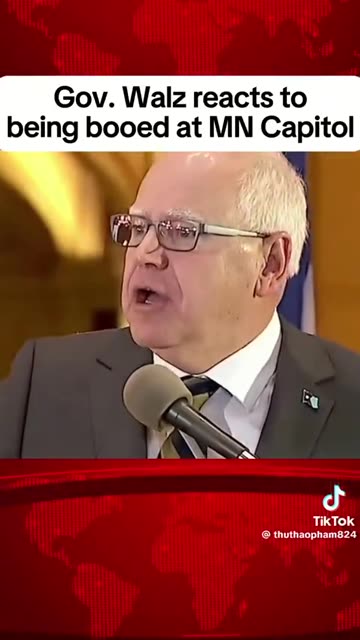Tim Walz BOOED at the Minnesota Capitol.