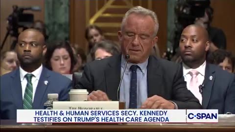 "You've taken $855,000 from pharmaceutical companies, Senator Warren!" RFK Jr. vs. Pocahontas