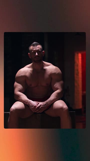 How Bodybuilders Actually Learned Without the Internet #oldschool #bodybuilding #gym