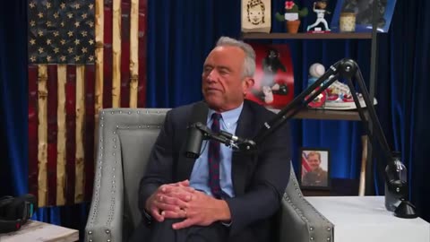 Im Not Afraid Of A Germ, I Used To Snort Cocaine Off Toilet Seats＂ -US Secretary of Health