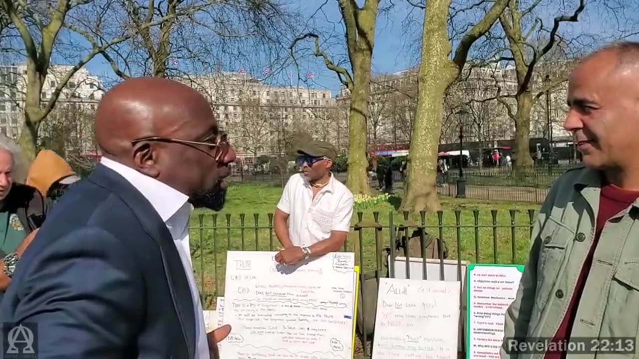 Speakers Corner - Orlando Talks To a Muslim About Tommy Robinson And Immigration