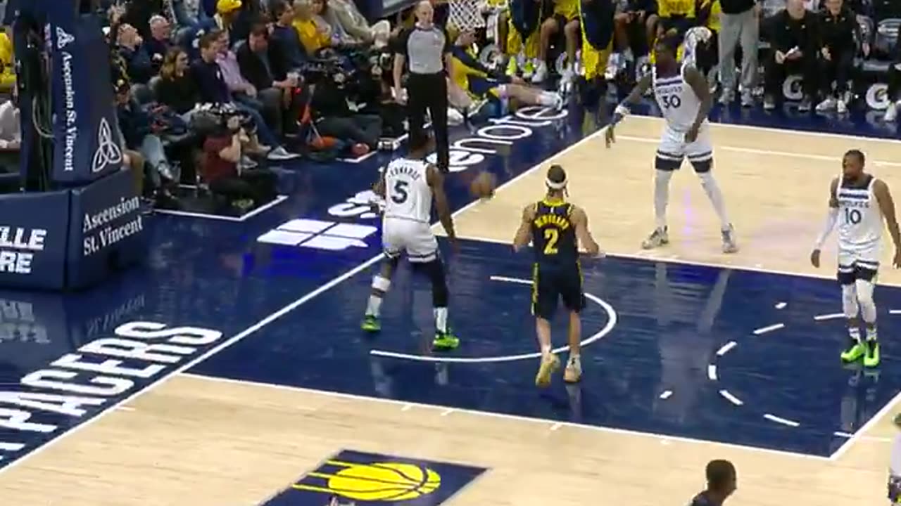 NBA Haliburton started the second half with EIGHT STRAIGHT POINTS 😮‍💨