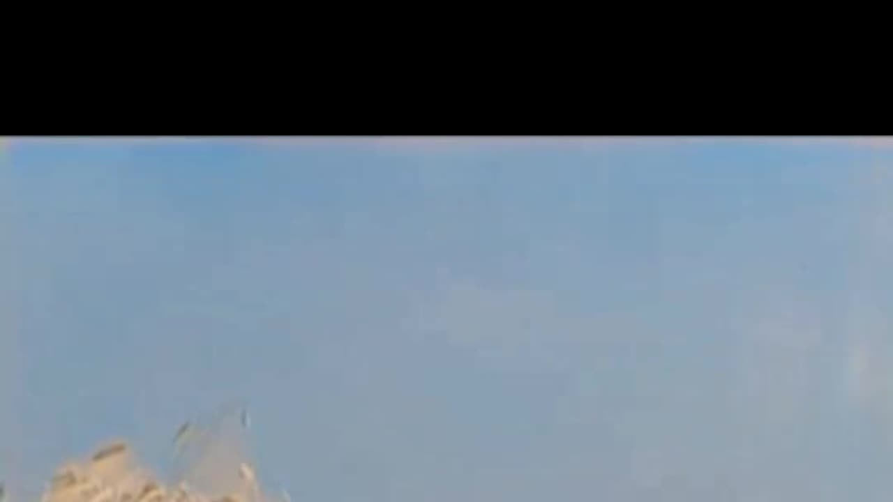 1937 Rural Work Farming and Construction in Motion #ColourisedHistory