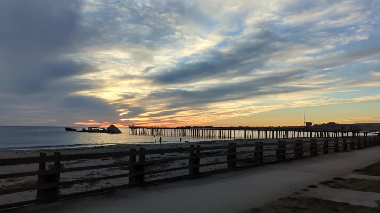ASMR Dramatic Beach Scape