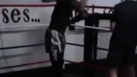😮🥊 Random Dude Challenges UFC Fighter! | FCN