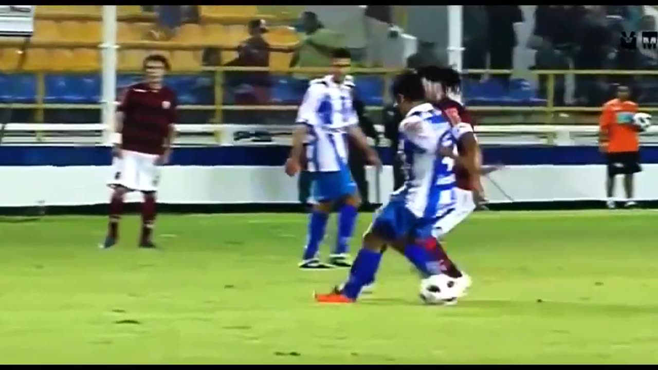 Funny Soccer Football Vines Goals Skills Fails (5)