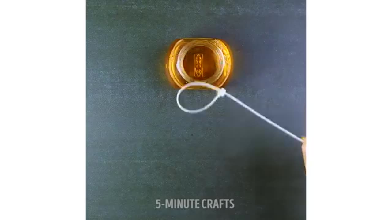 25 VIRAL HACKS THAT WILL KNOCK YOUR SOCKS OFF