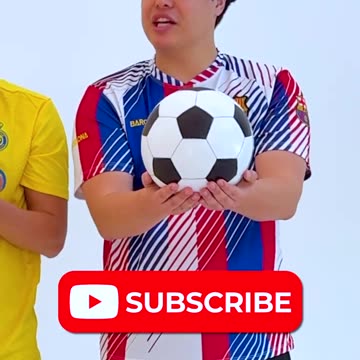 IS IT REAL OR CHOCLATE CAKE