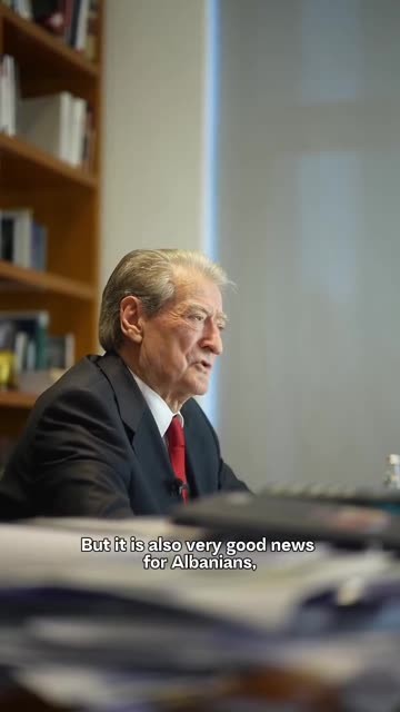 Sali Berisha përgëzon SHBA-në për rrëzimin e diktatorit Maduro