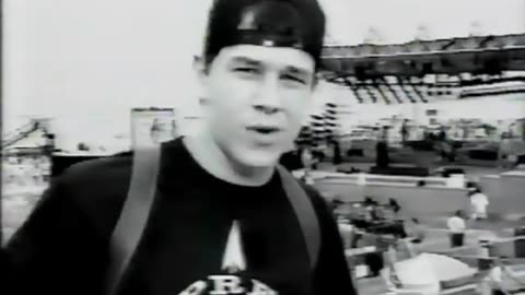 Marky Mark Wahlberg says 1992 MTV Spring Break is going to be ＂MAD＂HD