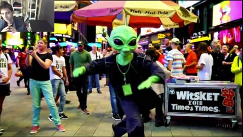 Outtake #3,074 Of The Alien Dancing Around Times Square, New York Fake Funny Parody Video