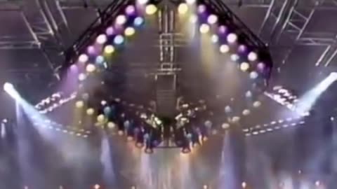 Belinda Carlisle - Heaven is a Place on Earth