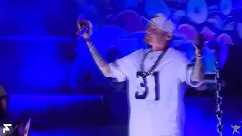 LanceVlog - BAD BUNNY DESTOYED BY ICE