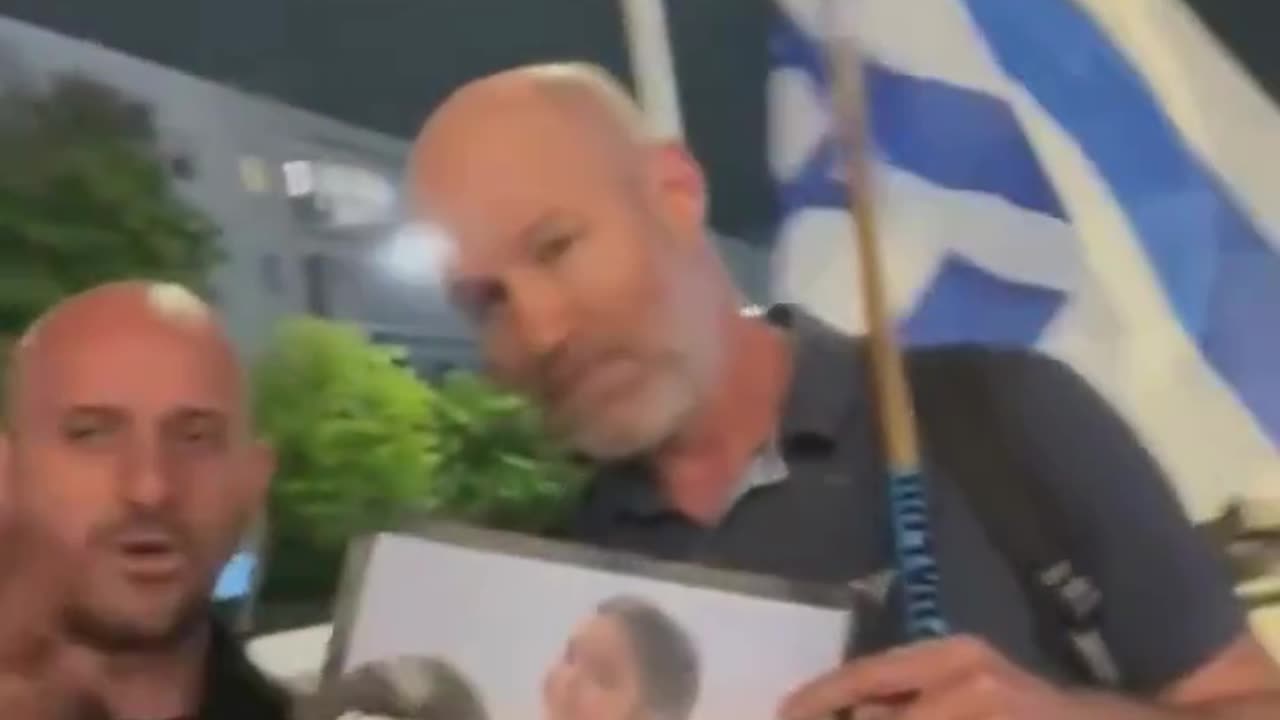 מרדכי דוד הבחור שמשגע את הקפלניסטים מהשמאל