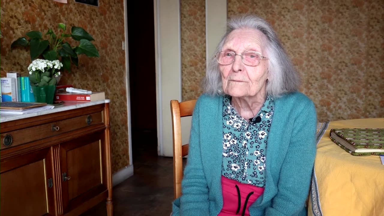 Centenarian recalls French women's first vote 80 years on