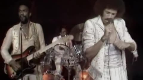 The Commodores - Sail On