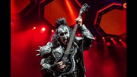 Double Kiss Topic: Gene Simmons Postpones Solo Shows and Kiss is going to Preform in Vegas