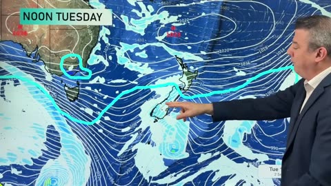 NZ's severe weather risks as gales, thunder and polar air move in
