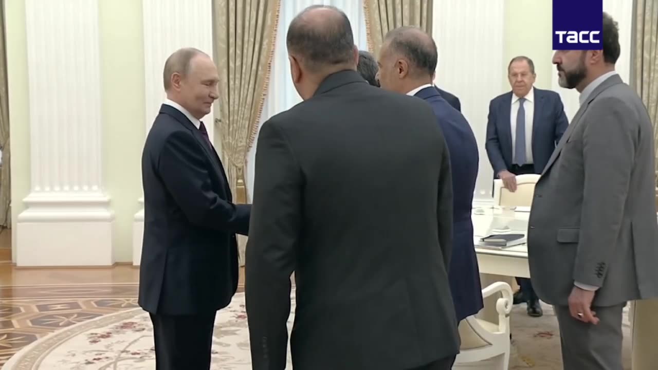 🇷🇺🇮🇷 Putin is holding a meeting with Iranian Foreign Minister Abbas Araghchi.