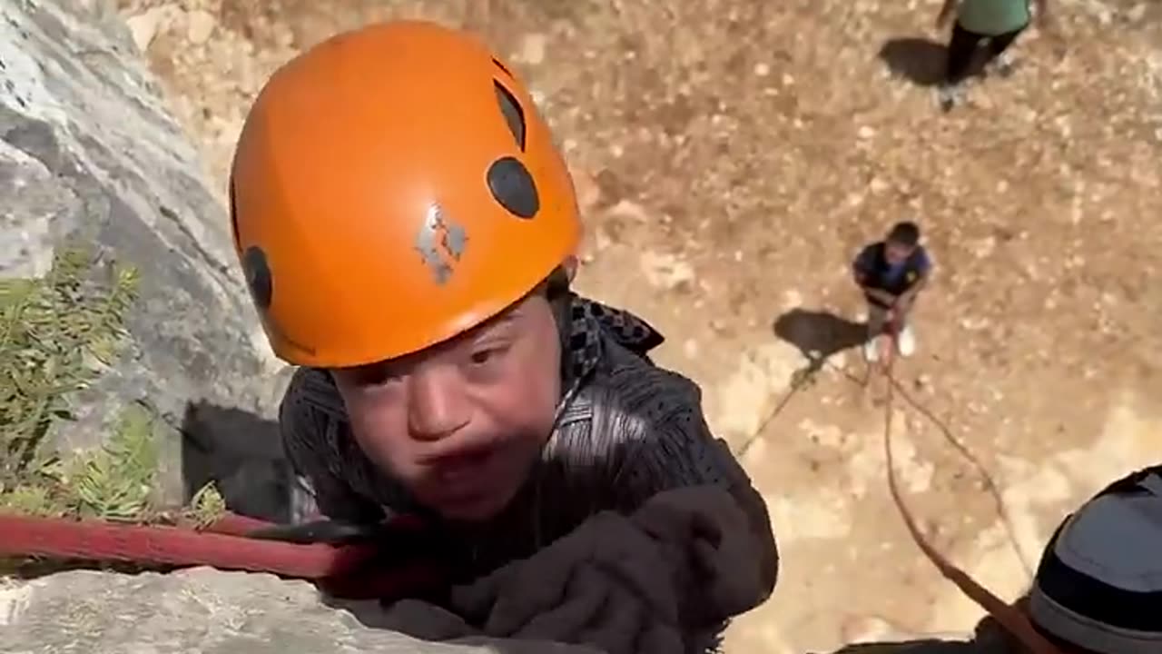 يحيى عامل حالو زلمه بس النهايه غير😂😂❤️ #يحيى_الزعبي Funny Video in 2025