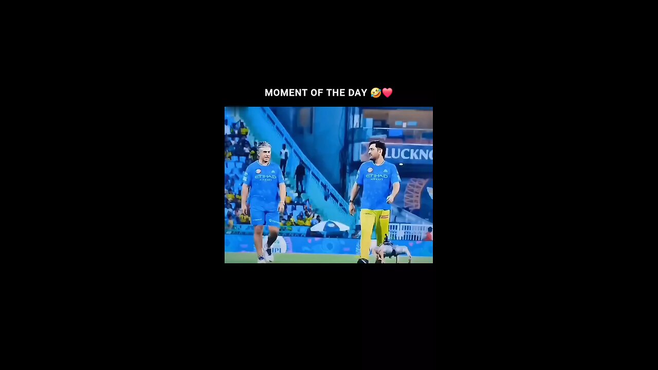 MS Dhoni Fun time with robo pet