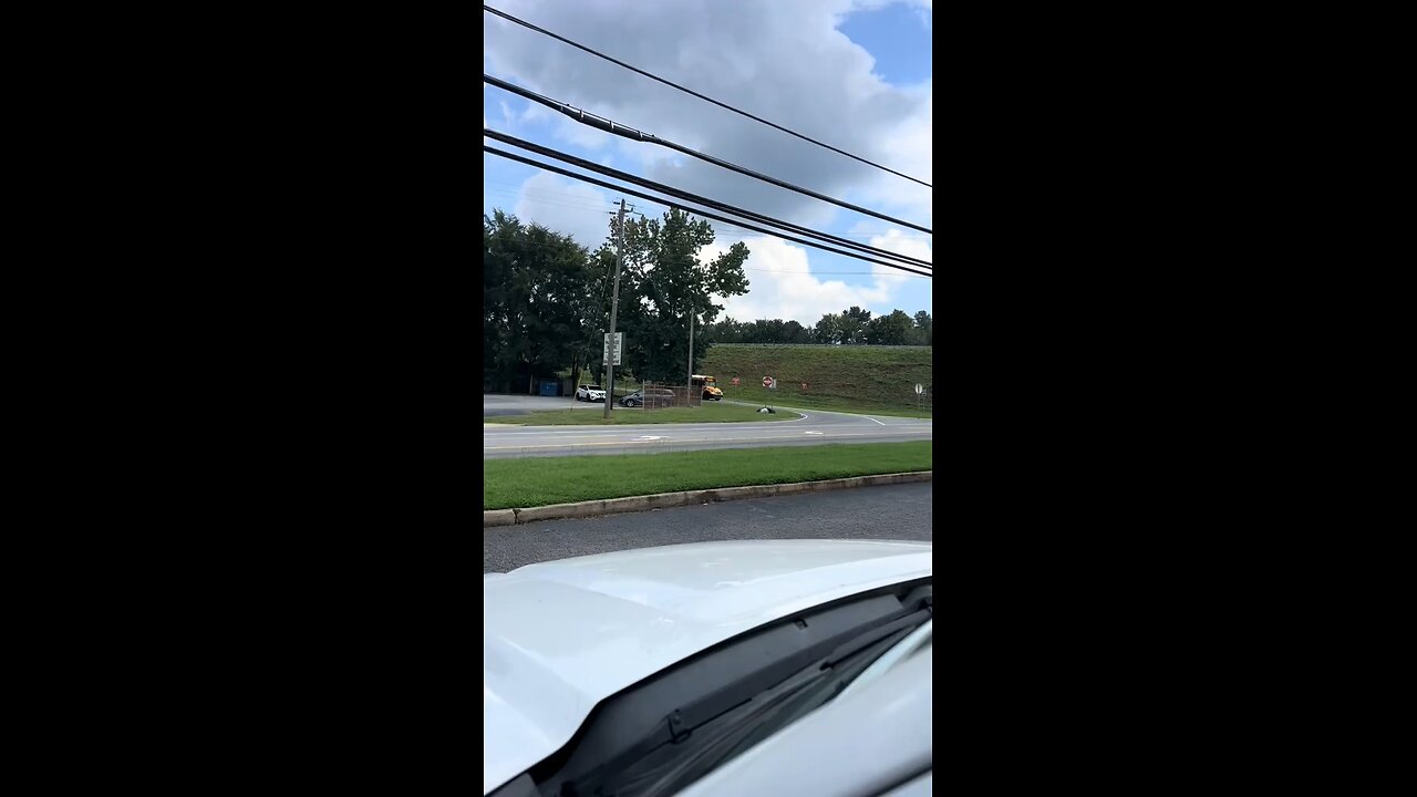 Back to School 🚸 Always Stop for the School Bus Signal #SchoolBus #SafetyFirst #Georgia #japd