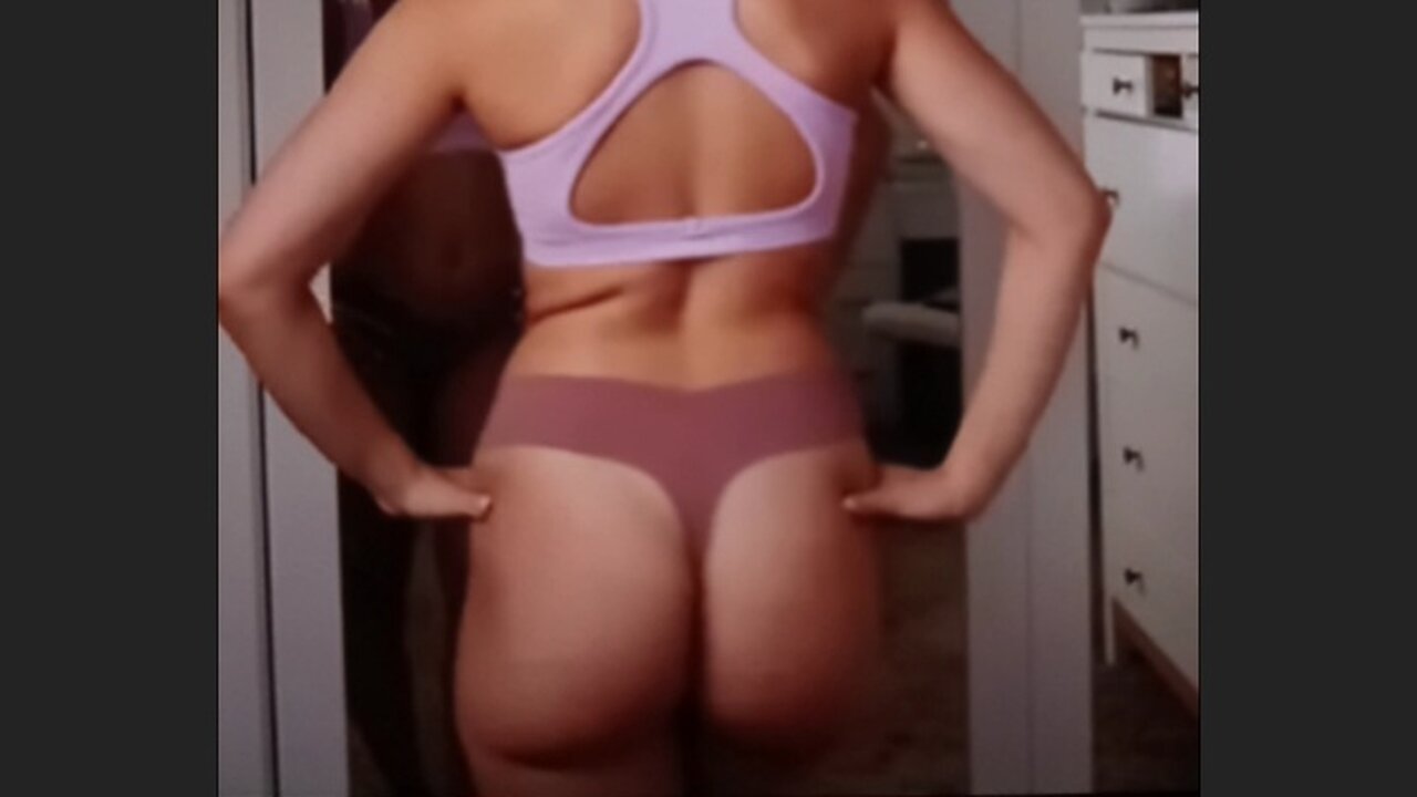 Gorgeous athletic top try on