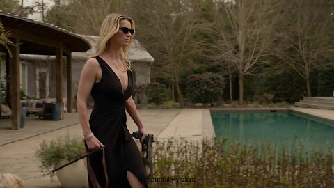 Betty Gilpin is Beautifully Violent in 2020's 'The Hunt'