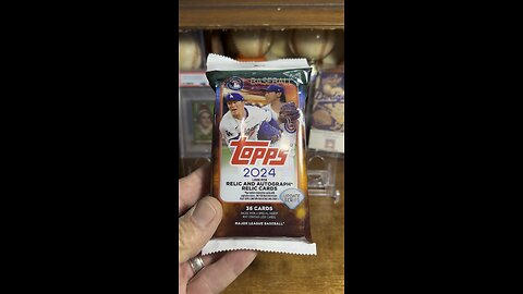 2024 #Topps Update fat #packopening #baseballcards #toppsupdate #walgreens