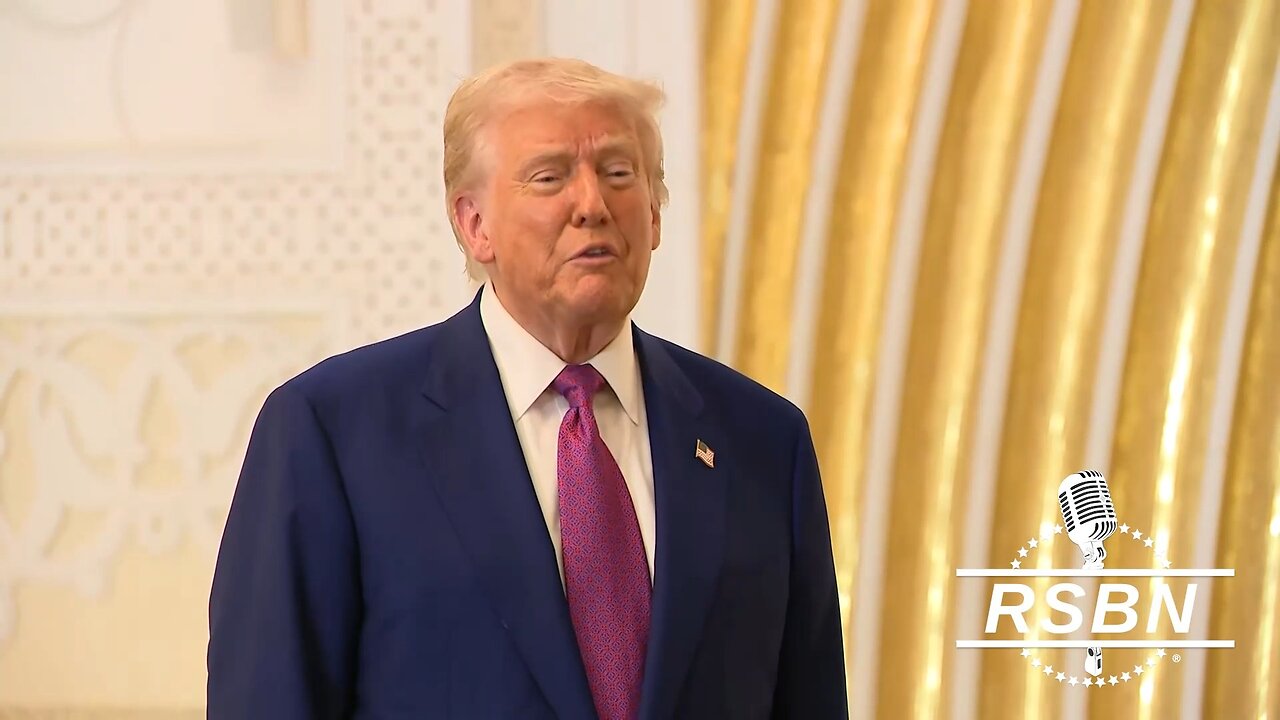 WATCH: President Trump Takes a Tour of the Grand Mosque in the U.A.E - 5/15/25