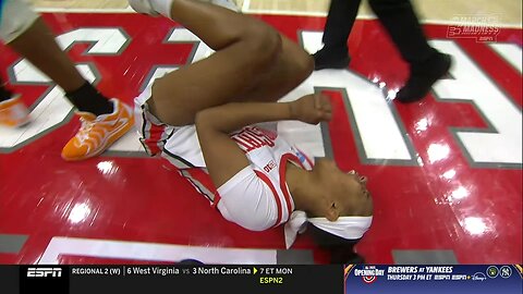 🤕 HARD foul, Cambridge exits to locker | NCAA women's basketball tournament, Ohio State vs Tennessee