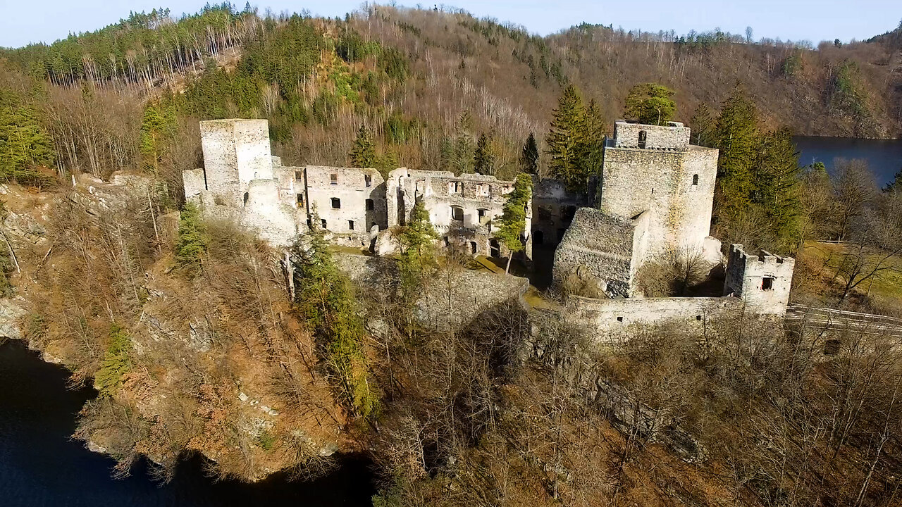 Early Spring Walk Near Castle Dobra - Sunny Day In Spring ASMR