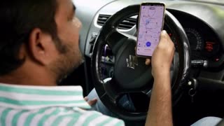 Tommy Tuberville introduces bill requiring Uber/Lyft drivers to speak English